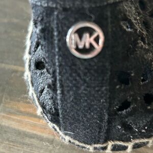 Michael Kors black flats 8.5